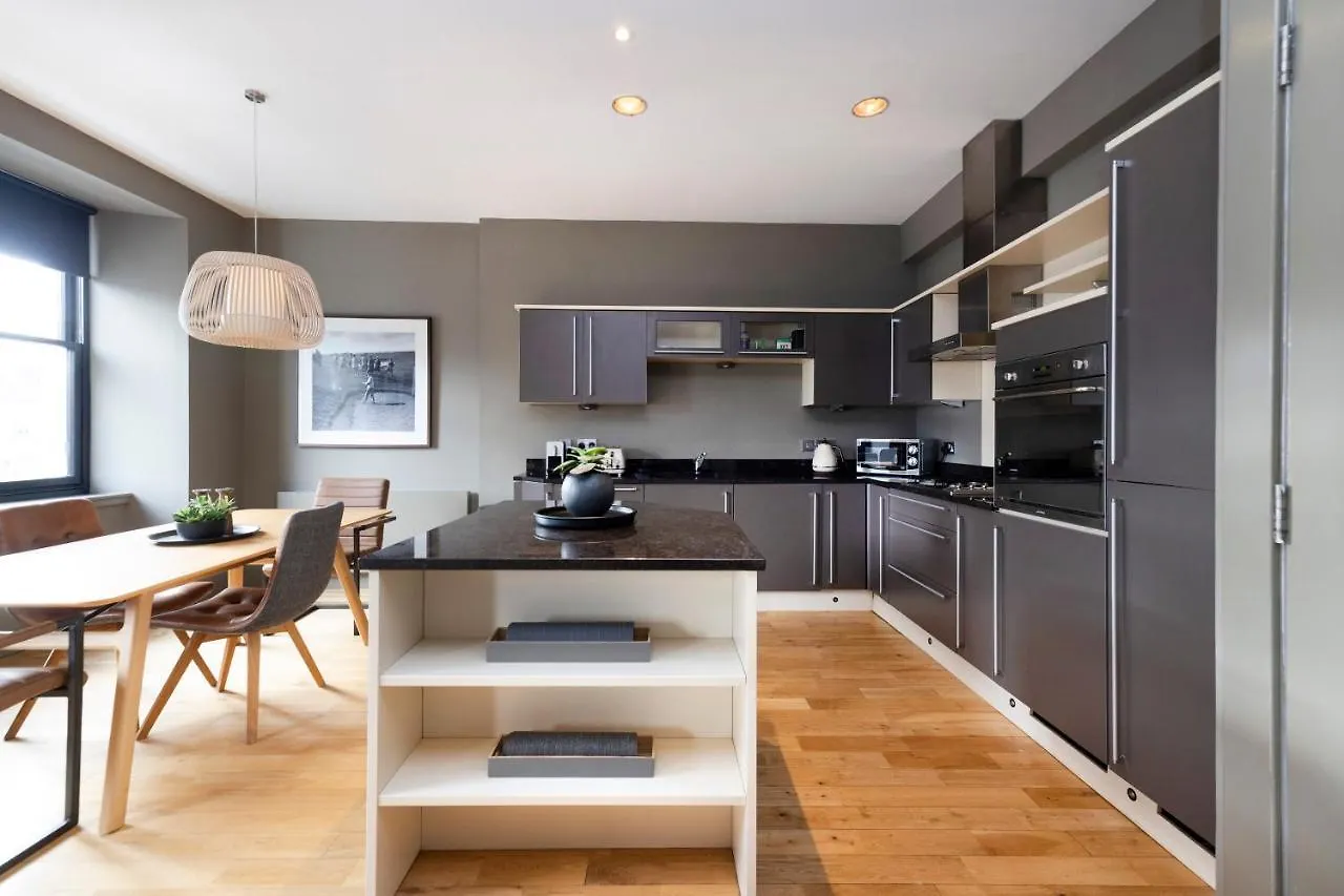Joivy Luxury Home On George Street Edinburgh Apartment