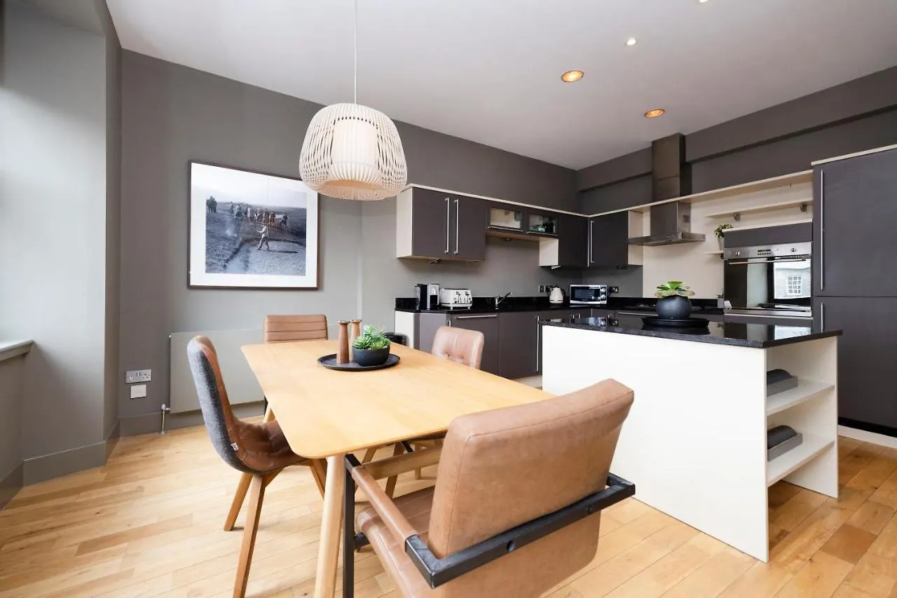 Apartment Joivy Luxury Home On George Street Edinburgh