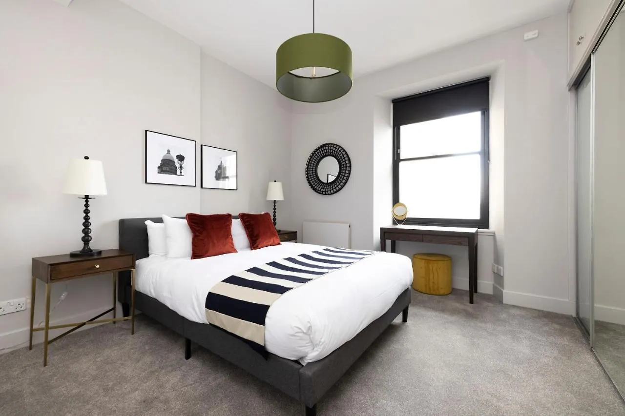 Joivy Luxury Home On George Street Edinburgh Apartment
